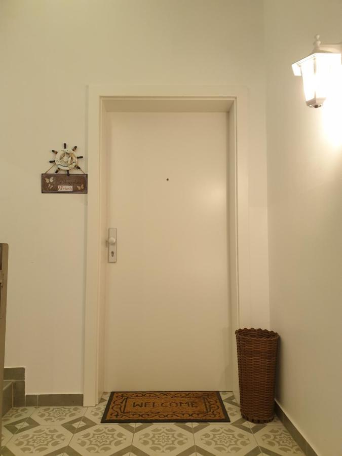 וינה Sunny And Spacious Apartment Near City Centre מראה חיצוני תמונה