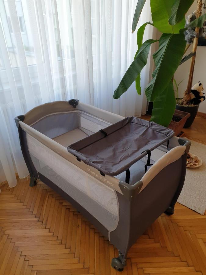 וינה Sunny And Spacious Apartment Near City Centre מראה חיצוני תמונה