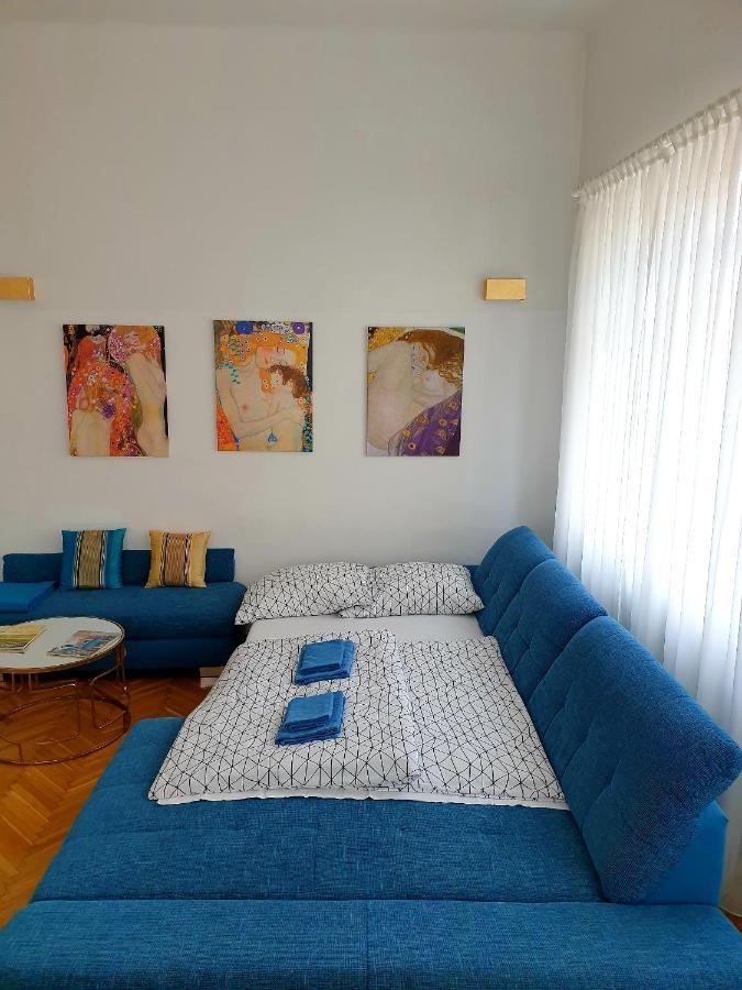 וינה Sunny And Spacious Apartment Near City Centre מראה חיצוני תמונה